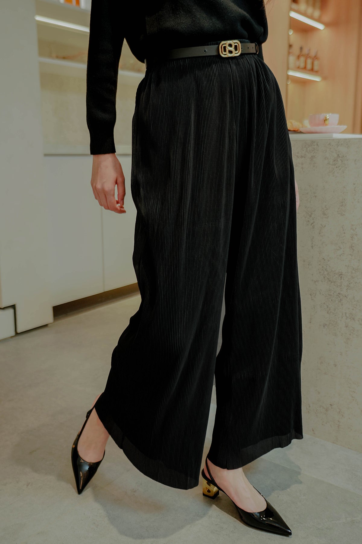 Buy Savane Men's Select Edition Microfiber Pleated Dress Pant, Black, 32x32  at Amazon.in